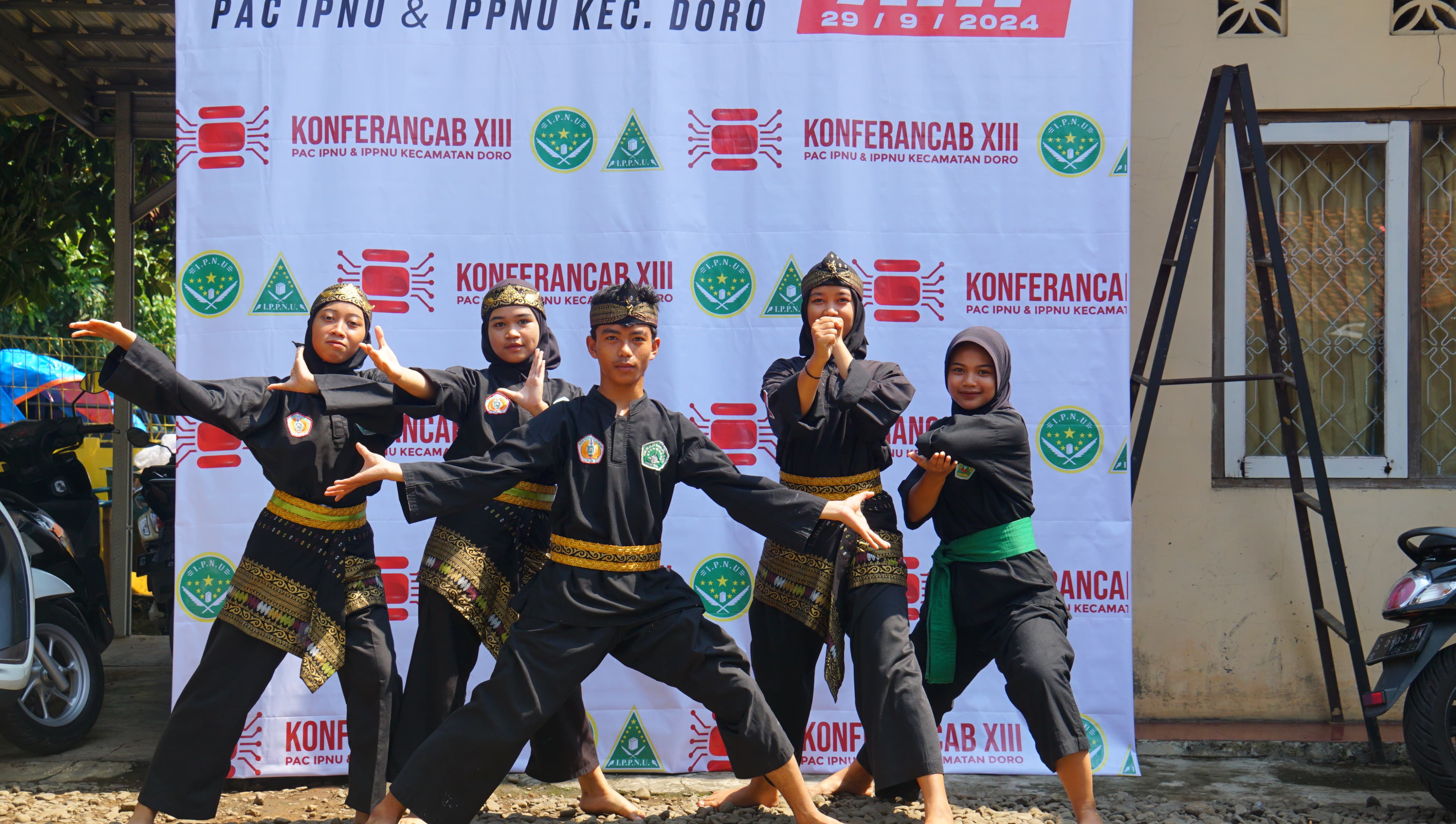 foto kepala sekolah